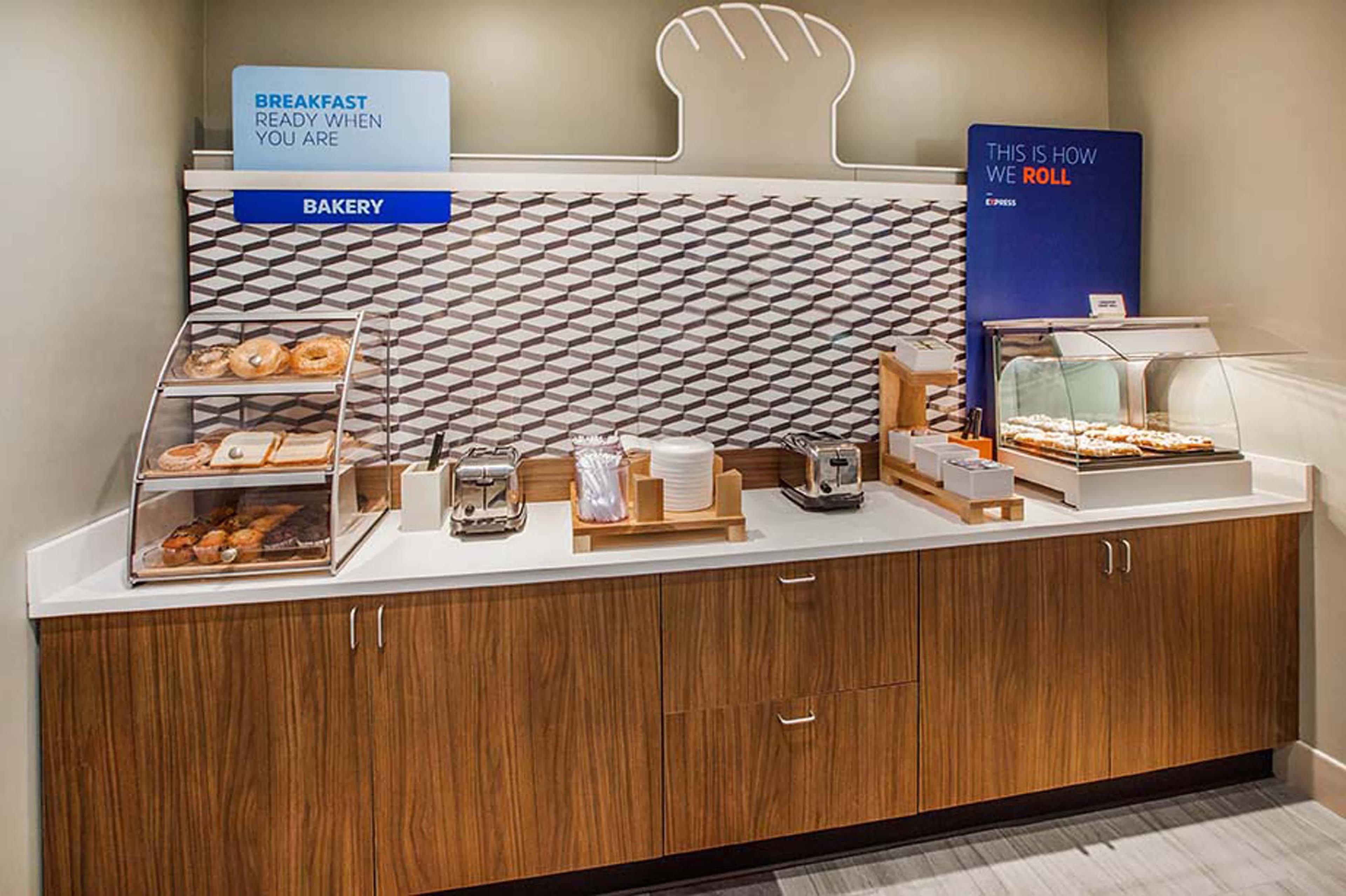 Holiday Inn Express Hotel & Suites Knoxville-North-I-75 Exit 112 By Ihg Luaran gambar