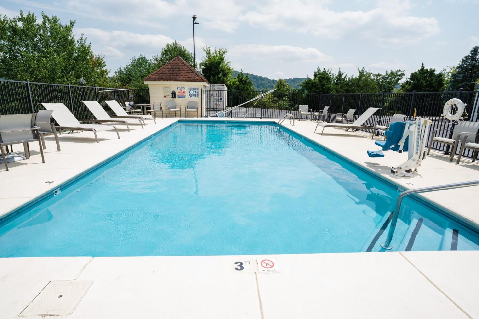 Holiday Inn Express Hotel & Suites Knoxville-North-I-75 Exit 112 By Ihg Luaran gambar